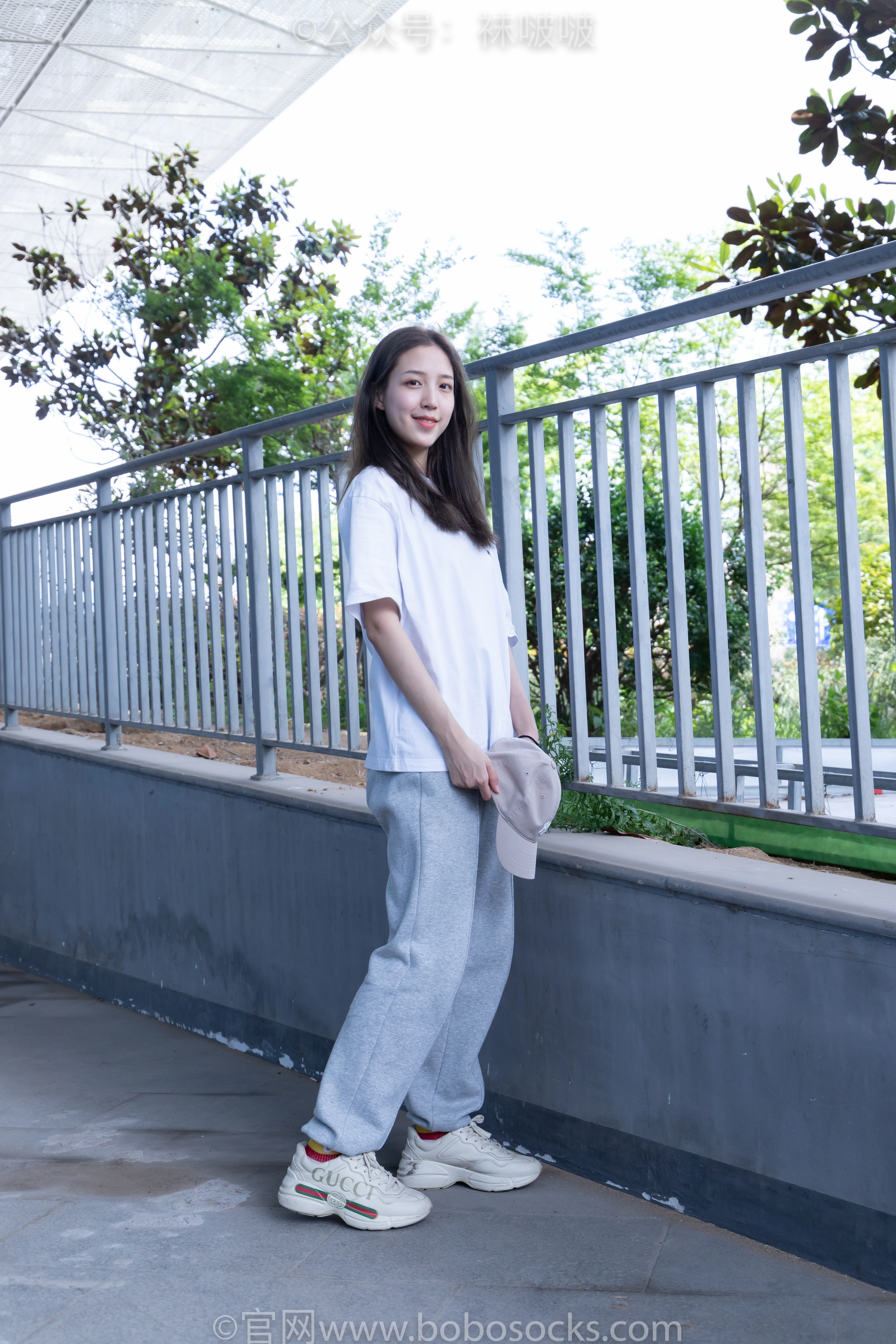 [BoBoSocks袜啵啵]NO.012 泡芙-运动鞋、白棉袜、裸足 2